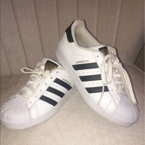 Adidas Superstar Sneakers